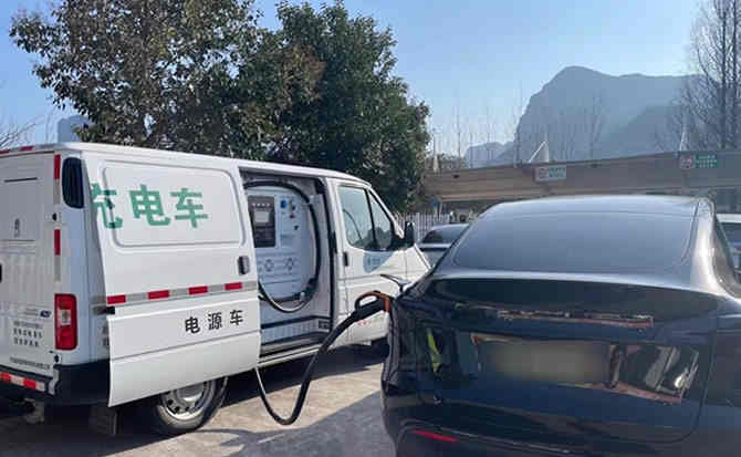 道外区汽车搭电